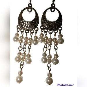 Dangle beaded earrings